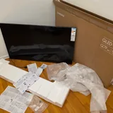 Большой новый телевизор Samsung QLED 4K 4