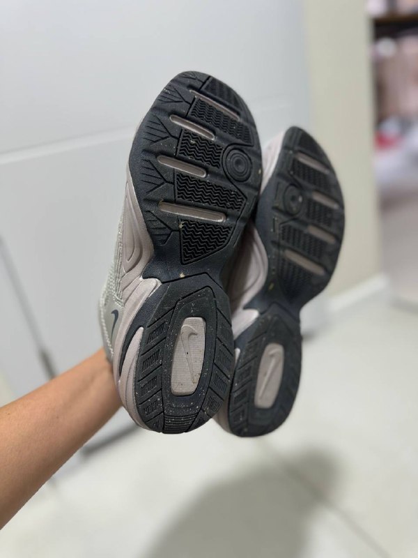 Женские кроссовки Nike размер 38 4