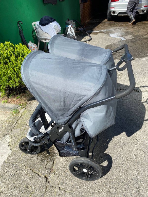 Коляска двойная 10