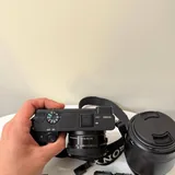 Sony A6400 с двумя объективами и аксессуарами 3
