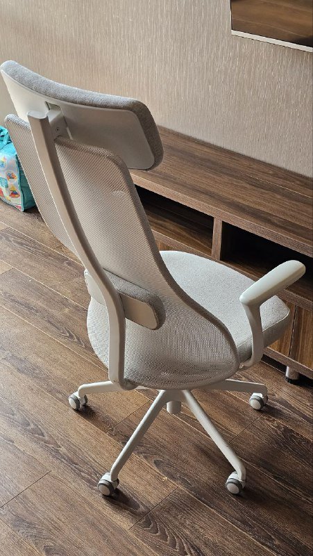 Офисное кресло IKEA JÄRVFJÄLLET 2