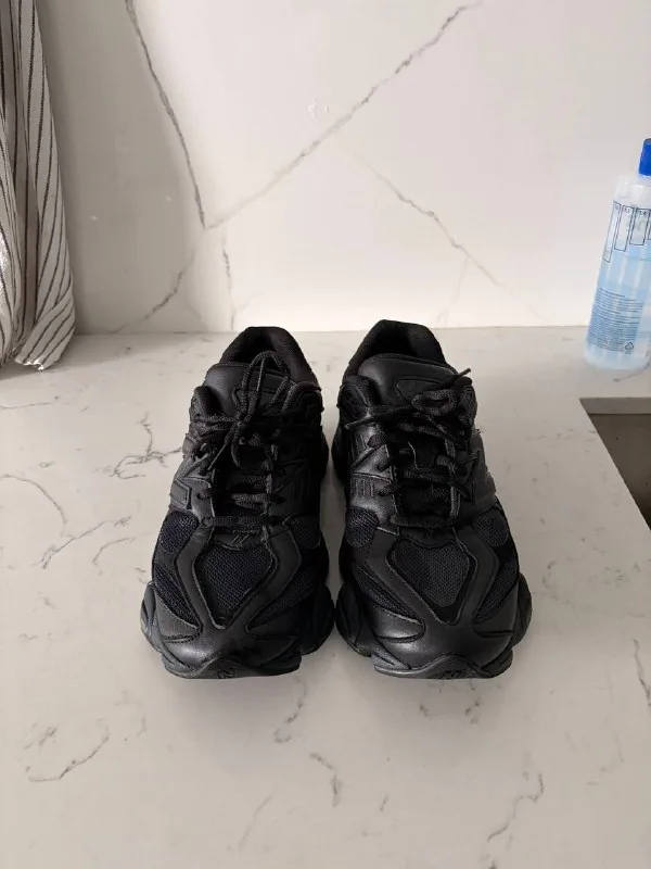 New Balance 9060 Black 1