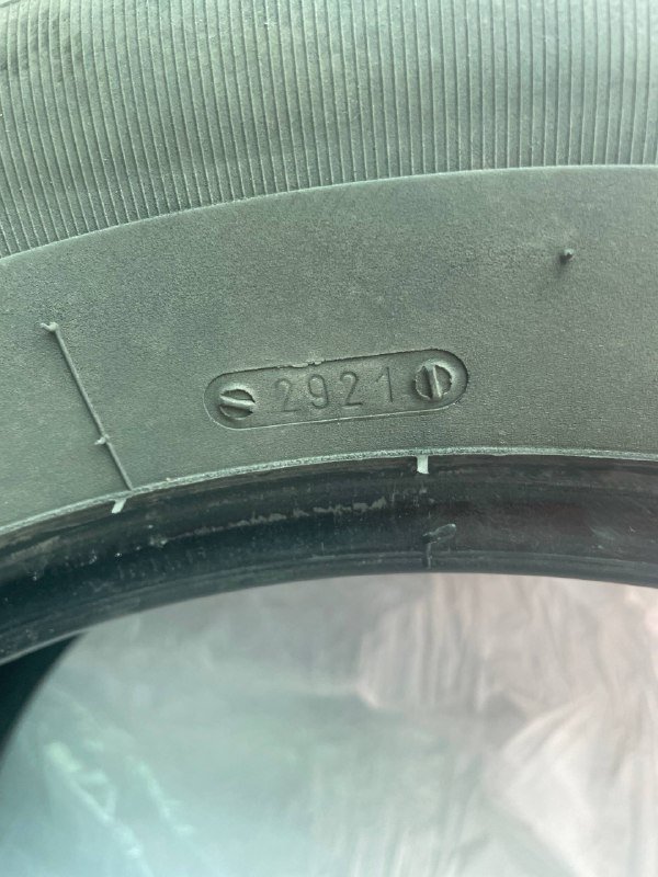 Зимние колеса 235-60 R18 2021 года 5