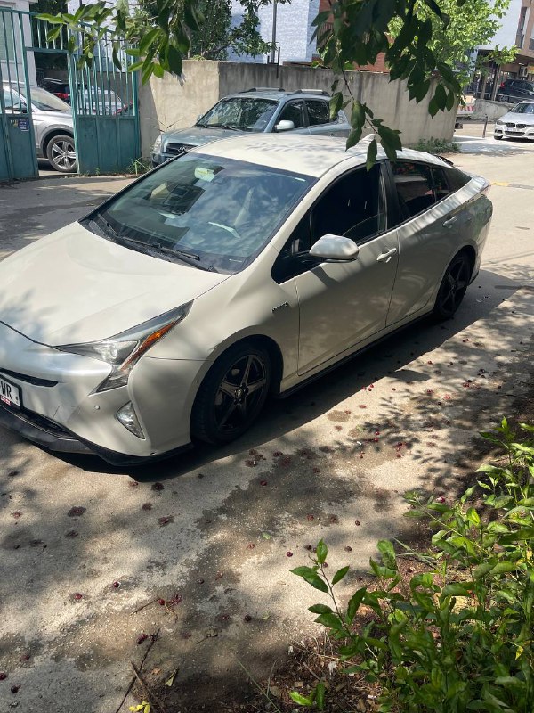 Toyota Prius 2017 года, пробег 179700 км 6
