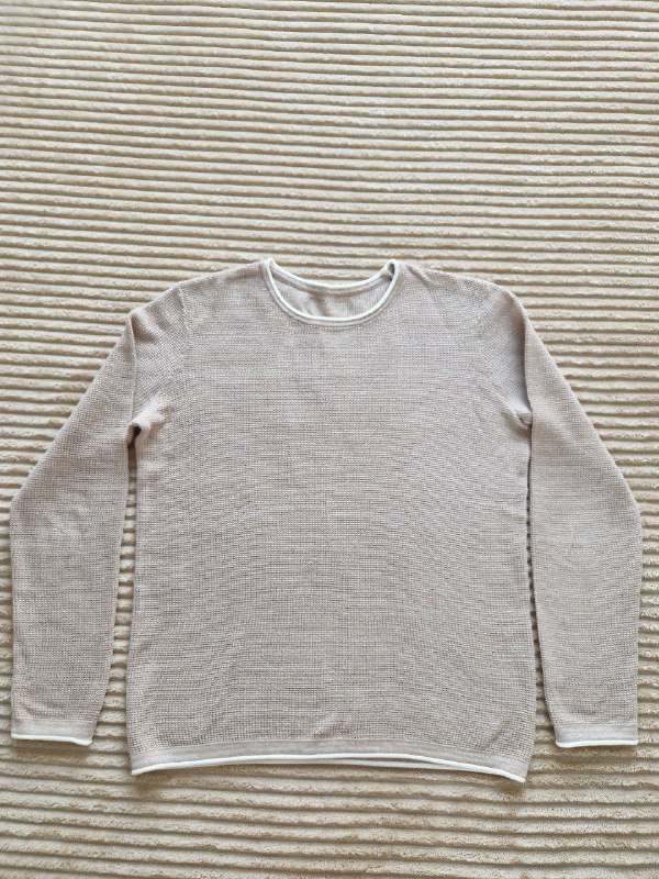 Шерстяные и хлопковые свитеры S размера 3