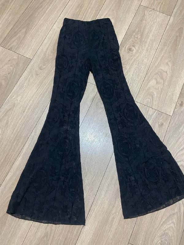 Топы XS, кроп топ M, штаны M 2