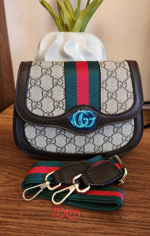 Реплика сумок Prada, Tory Burch, YSL, Chanel, Gucci, Louis Vuitton 10
