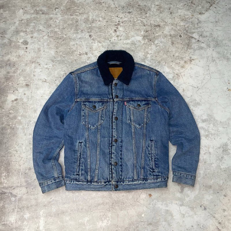 Levi’s Premium Denim Sherpa Jacket Size M