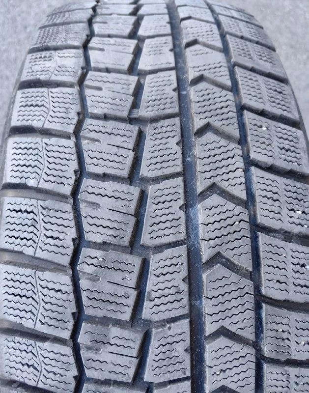 Комплект зимних шин Dunlop 225/55 R19 1