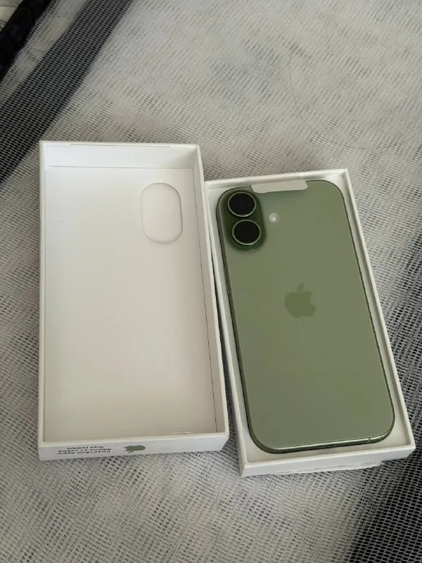 iPhone 17, sage, 256GB 1
