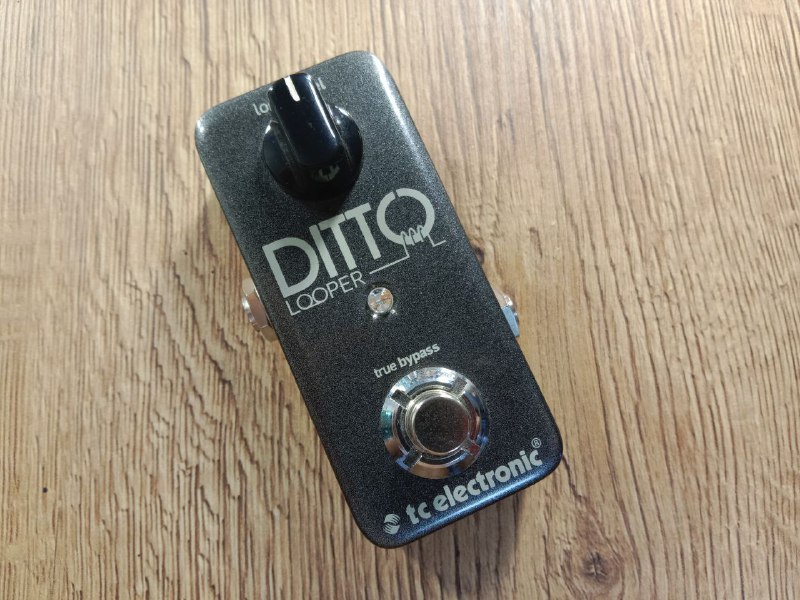 Remo Quick Lock Hi Hat Clutch, TC Electronic Ditto Looper, Vocal Processor 2