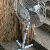 Подставка для украшений, световая палка RGB, вентилятор, подставка для гитары, стол, матрас, ИБП, спикерфон 3