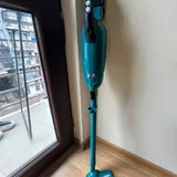 Беспроводной аккумуляторный пылесос Makita DCL281FZ 1