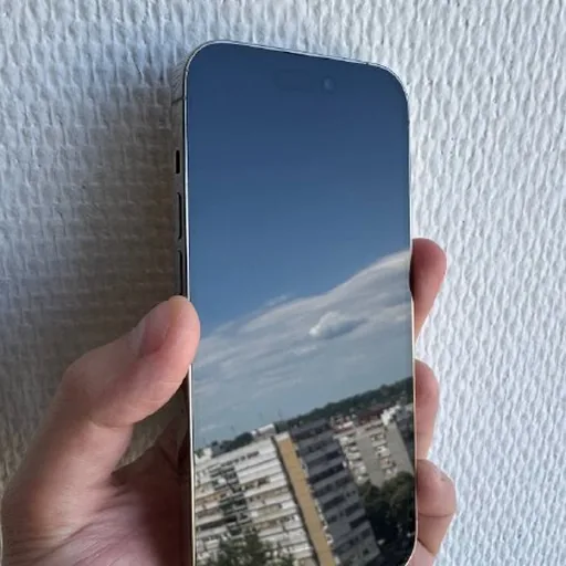 iPhone 14 Pro 256 GB золотой