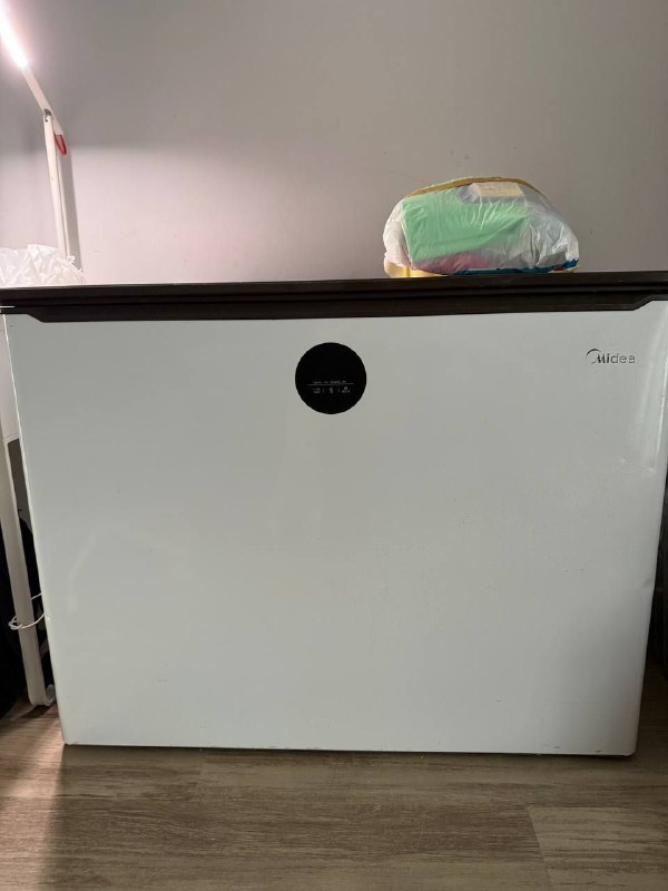 Морозильный ларь Midea 208л