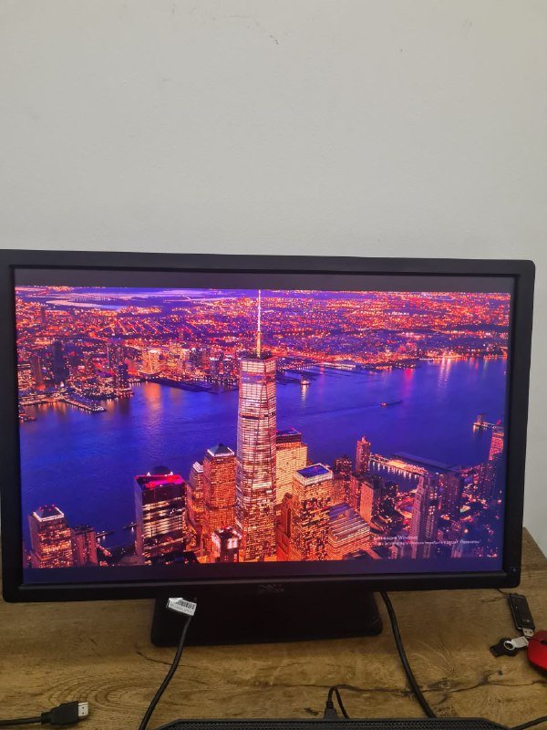 Монитор Dell 27 дюймов