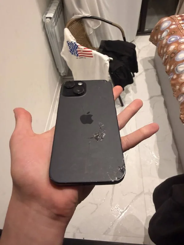 iPhone 15 128 ГБ 1