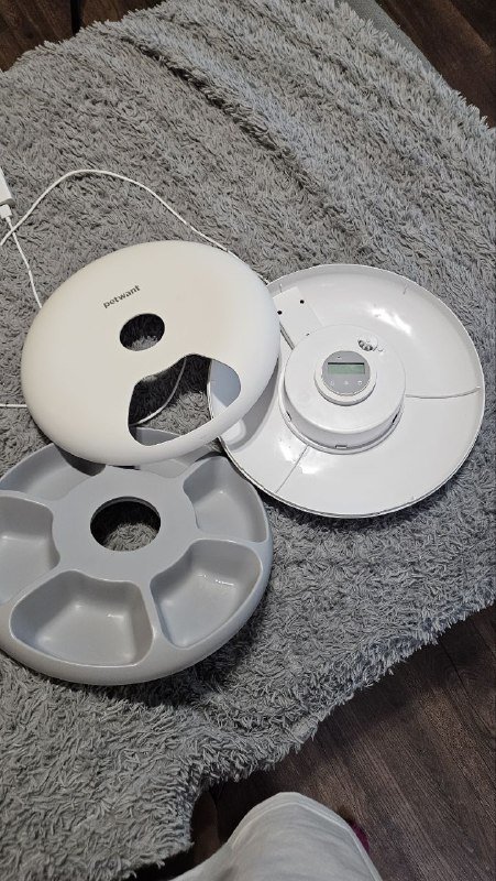 Автоматическая кормушка для кошек и небольших собак 2