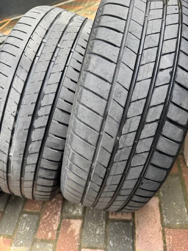 Летние шины Bridgestone 225/55 R18 5