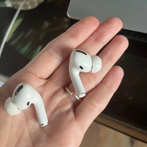 AirPods Pro 1 поколения без кейса