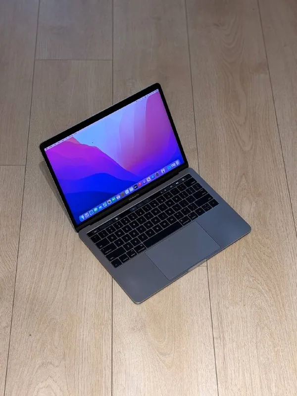 MacBook Pro 13 Retina 2016 1