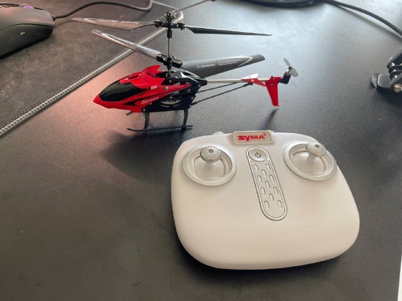 Радиоуправляемый вертолёт 2