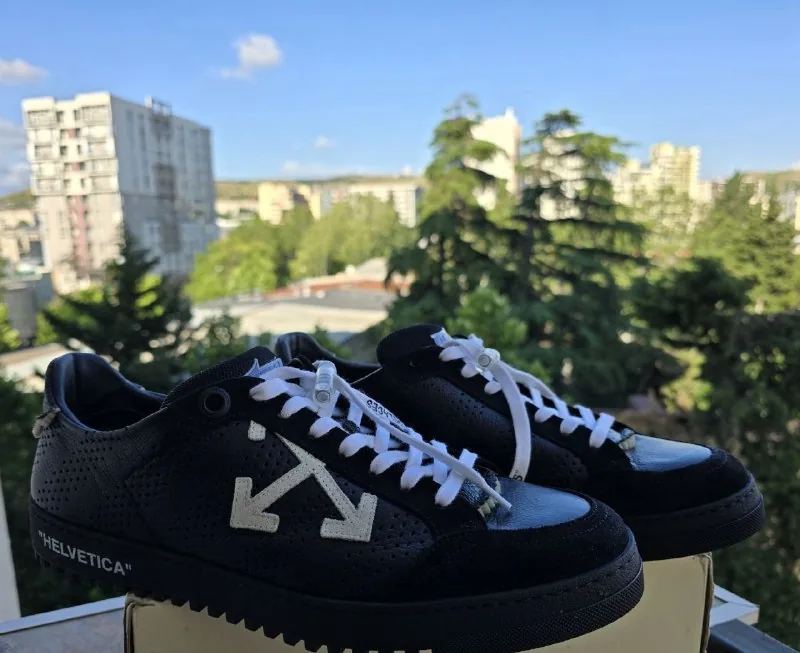 Кроссовки Off-White