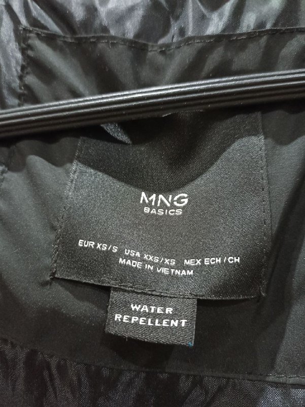 Зимняя удлинённая куртка Mango чёрная 2