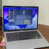 MacBook Pro 13 M2 8/512 GB 1