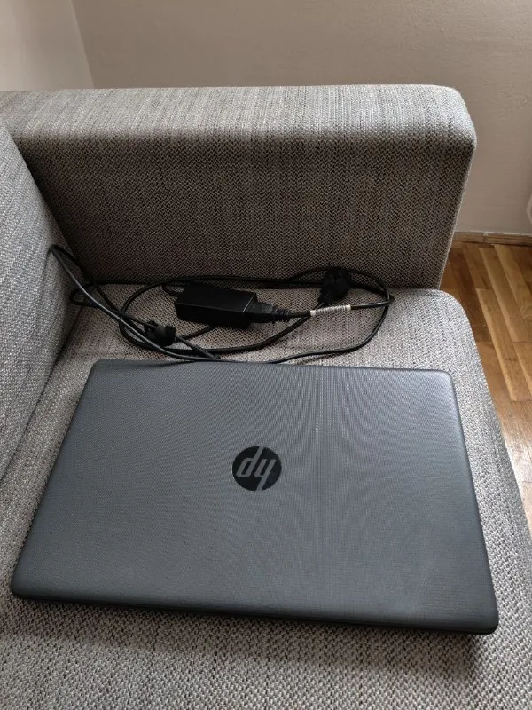Ноутбук HP 255 G7 1