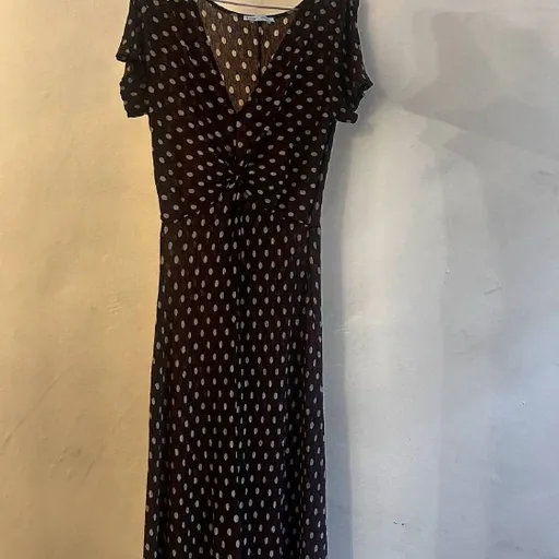Коричневое платье Mango