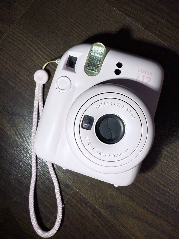 Фотоаппарат Instax Mini 12 с кассетами