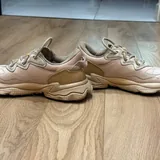 Кроссовки Adidas Ozweego 5