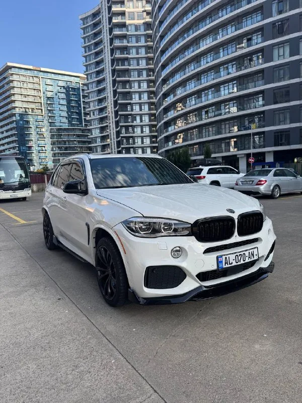 BMW X5 F15 xDrive 1