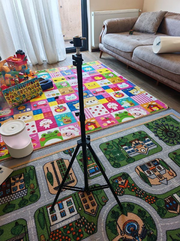 Штатив без держателя камеры