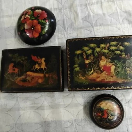 Шкатулки