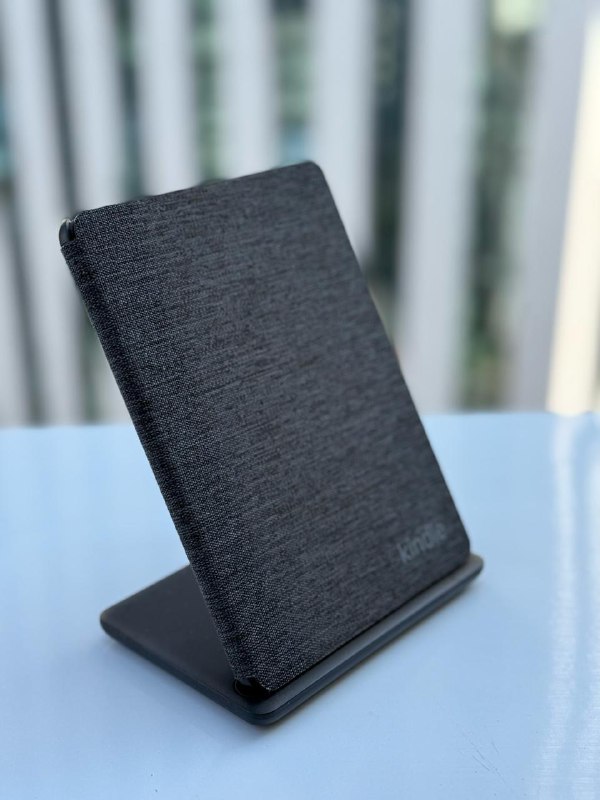 Kindle Paperwhite Signature Edition 32 GB с чехлом и зарядкой 2