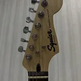 Электрогитара Fender Squier Stratocaster, комбик Fender Frontman 10G 3