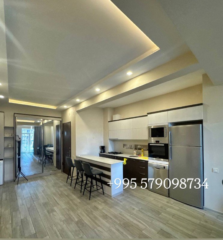 3х комнатная квартира с 2 спальнями в старом городе Батуми 6