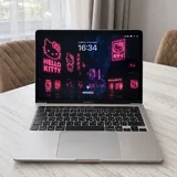 MacBook Pro 13″ (2020) — i5 / 16GB / 256GB 2