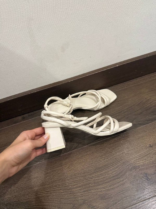 ботинки челси, босоножки, лоферы женские 5