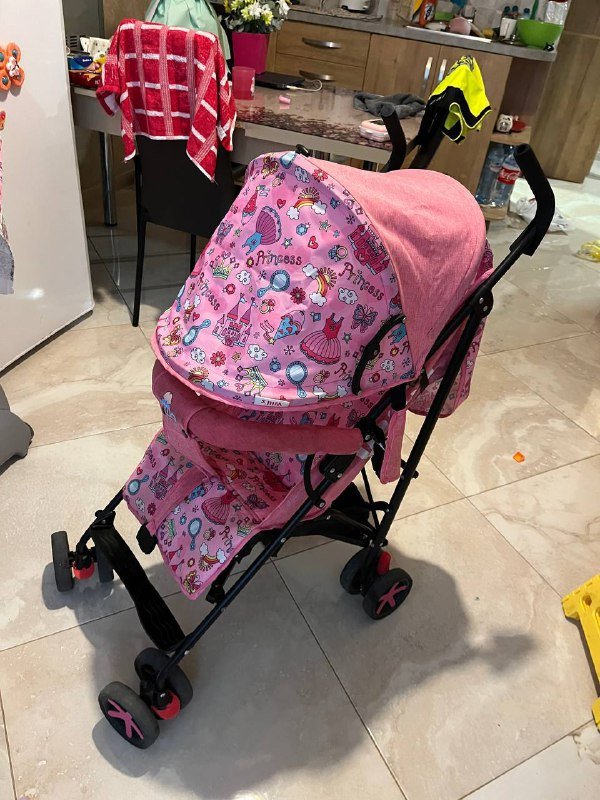 Коляска детская с москитной сеткой и дождевиком 2