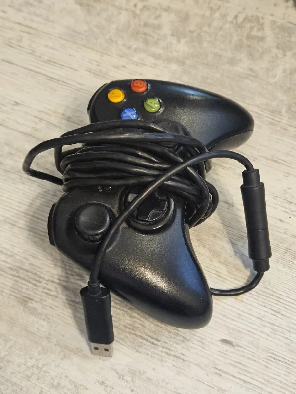 Проводной джойстик Xbox 360