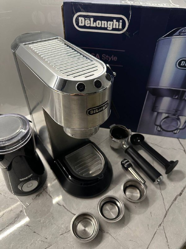 Кофемашина DeLonghi Dedica EC685.M и кофемолка 2