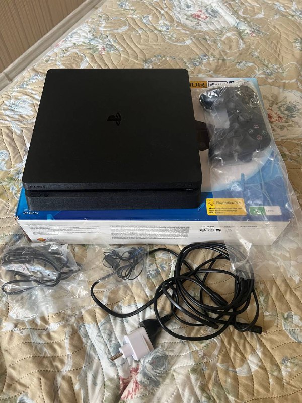 PS4 Slim, The Last of Us 2