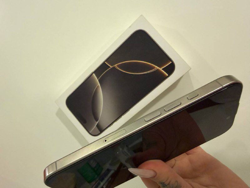 iPhone 16 pro 128 GB 6