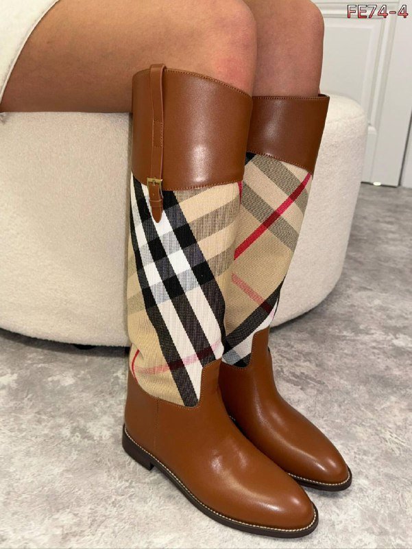 Сапоги Burberry 38 размер новые