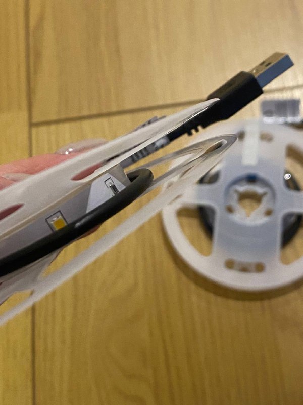 Светодиодная лента 2м, 3м, защитная насадка для провода 2