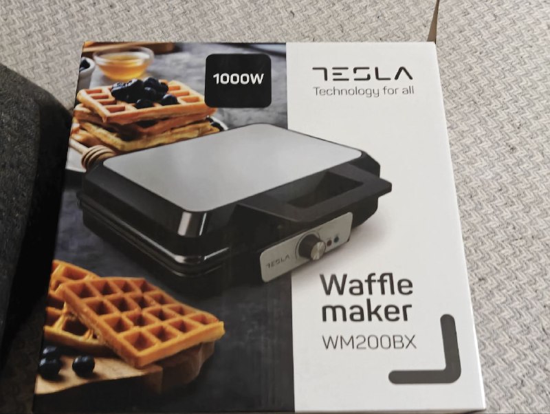 Вафельница Tesla WM200BX 1