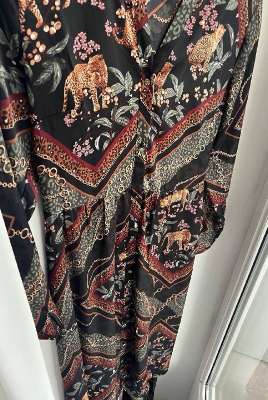 Свитшот Kenzo, рубашка Zara, укороченный свитшот Zara, платье Ostin 8